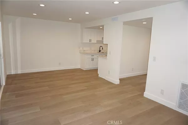 La Habra, CA 90631,875 Las Lomas #B