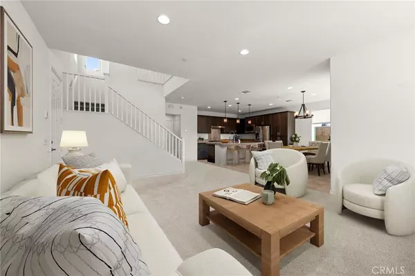 Anaheim, CA 92806,636 S Lakeshore DR