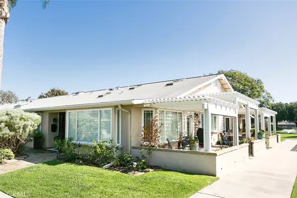 Seal Beach, CA 90740,17790 Sunningdale Ave #M14-15G