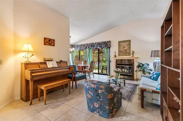 Yorba Linda, CA 92887,5585 Via Del Coyote