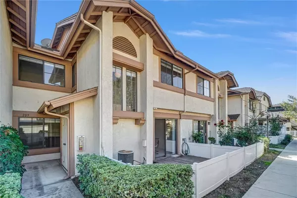 3054 Colt WAY #209, Fullerton, CA 92833