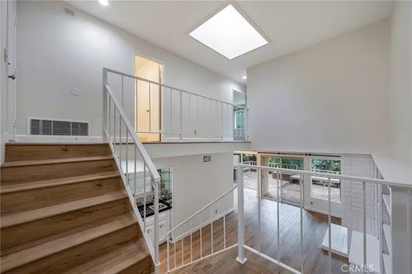 Fullerton, CA 92832,838 W Glenwood