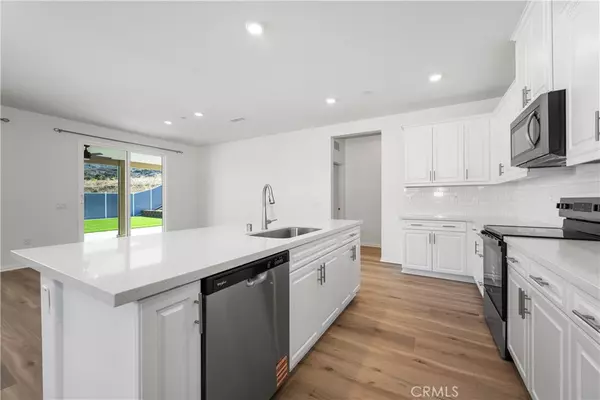 Corona, CA 92883,27342 Denali CT