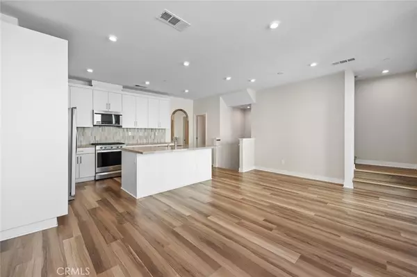 Anaheim, CA 92805,1206 W Cara