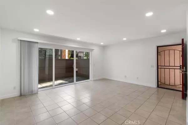 Santa Ana, CA 92701,1044 Cabrillo Park #B