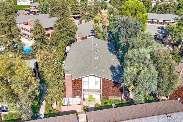 1044 Cabrillo Park #B, Santa Ana, CA 92701