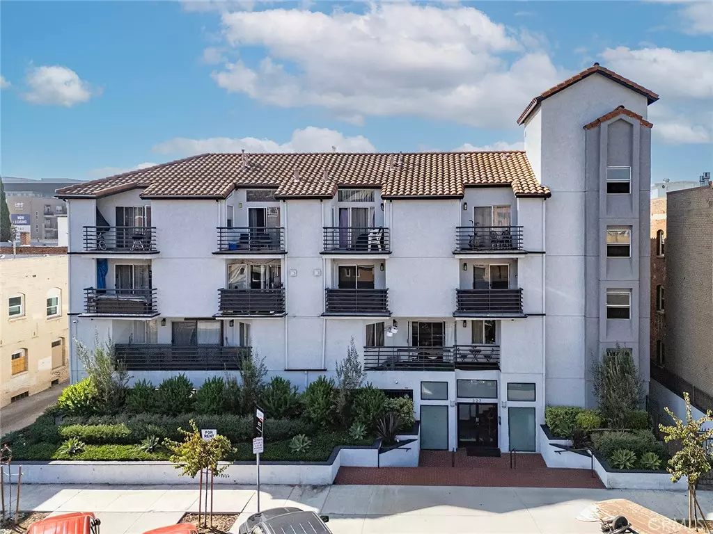 Long Beach, CA 90802,327 Chestnut AVE #206