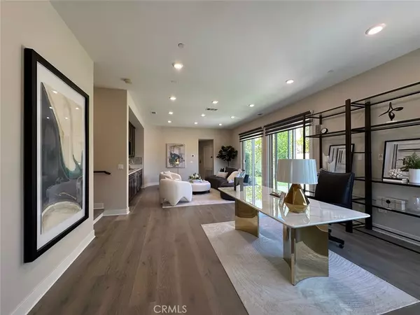 Irvine, CA 92618,195 Stellar