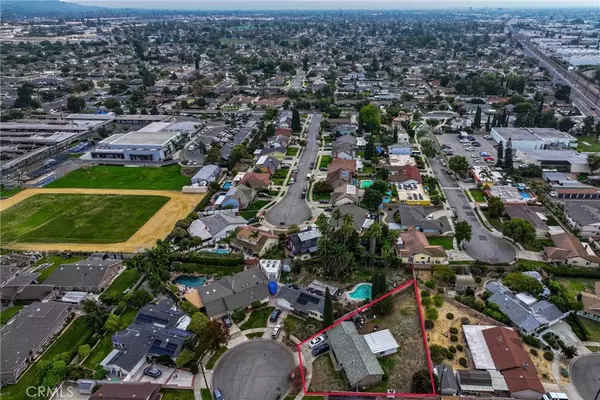 Orange, CA 92865,2620 N Dunbar