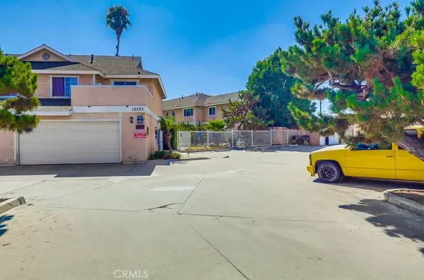 Norwalk, CA 90650,12235 Pine st #5