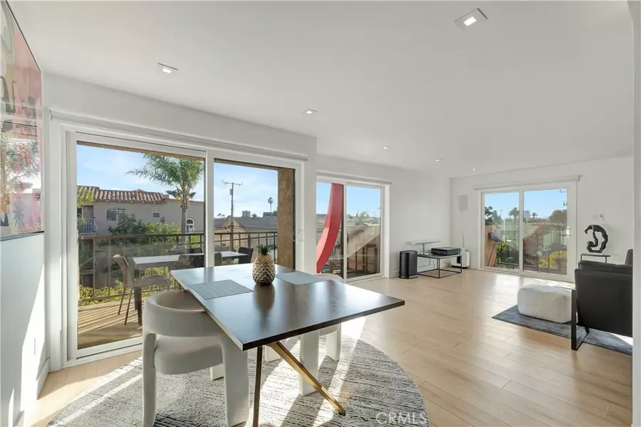 605 Redondo #308, Long Beach, CA 90814