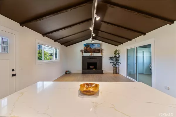 Apple Valley, CA 92308,9516 Yucca ST