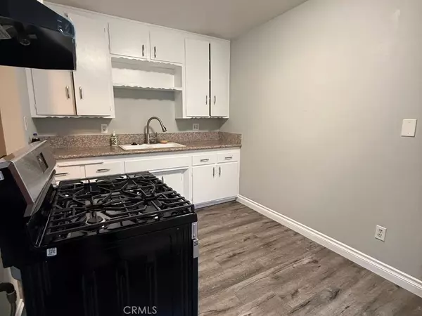 Long Beach, CA 90805,273 E 52nd