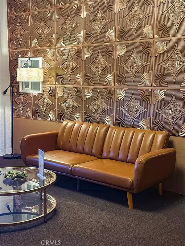 Corona Del Mar, CA 92624,2711 E Coast HWY