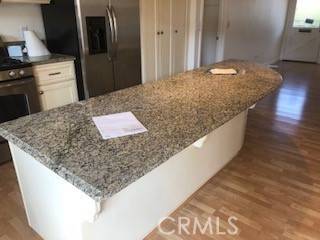 Tustin, CA 92780,13902 Yorba #15a