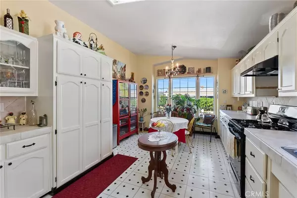 Stanton, CA 90680,7271 Katella AVE #101