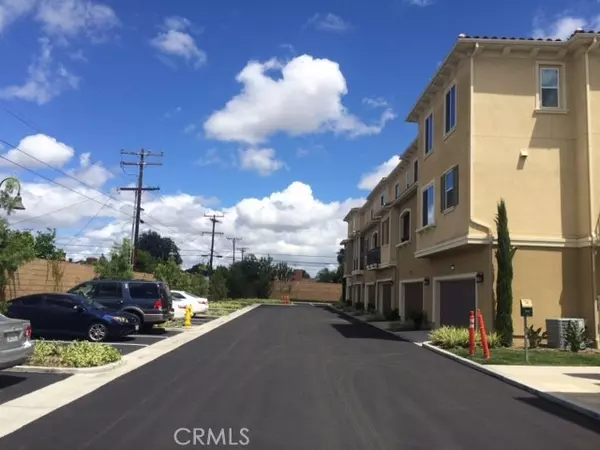 Anaheim, CA 92805,1613 E Lincoln AVE