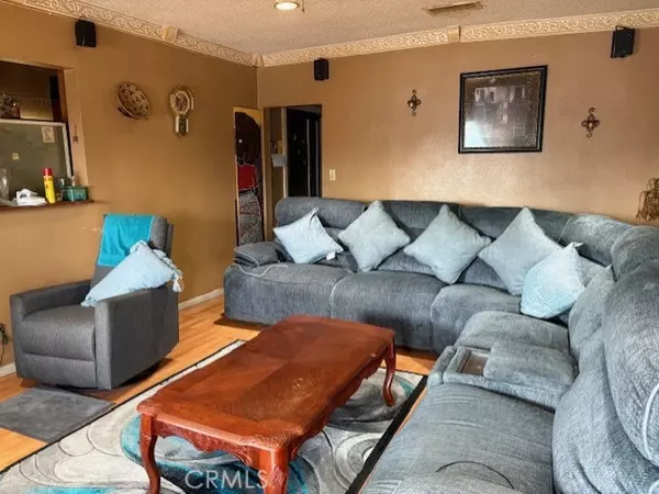 Long Beach, CA 90810,3661 Seabright