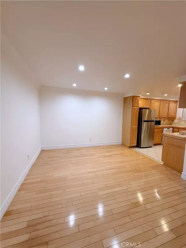 Long Beach, CA 90815,4161 Hathaway #41