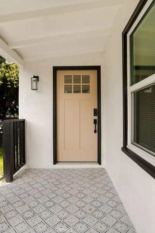 Los Angeles, CA 90042,6417 La Riba WAY