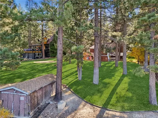 Big Bear Lake, CA 92315,39112 Waterview