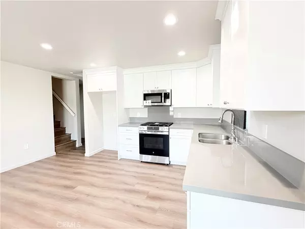La Habra, CA 90631,401 W Erna #2