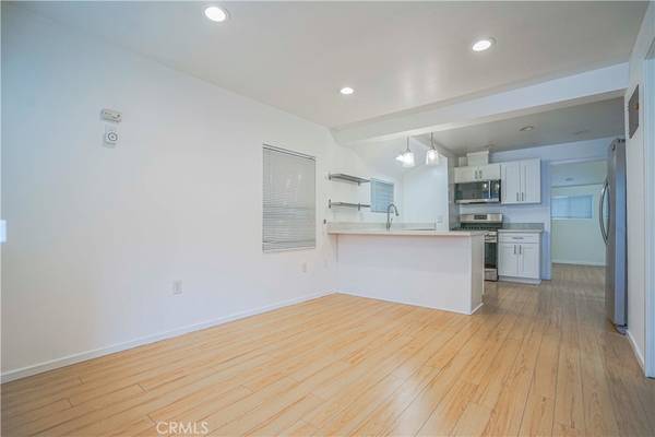 Los Angeles, CA 90038,1202 N Las Palmas AVE