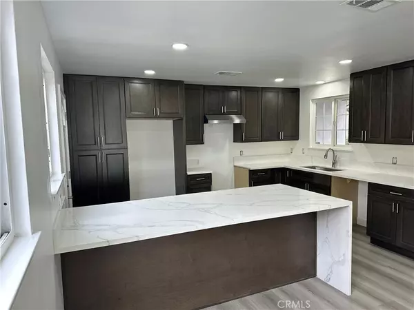 1021 E Gaillard, Azusa, CA 91702