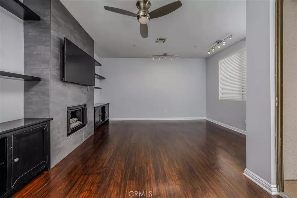 Long Beach, CA 90802,555 Maine AVE #330