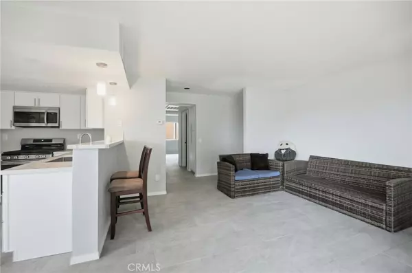 Corona, CA 92882,2616 avenida del vista