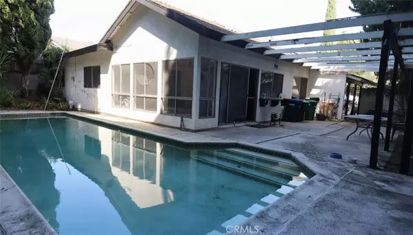 3421 Santa Clara, Costa Mesa, CA 92626
