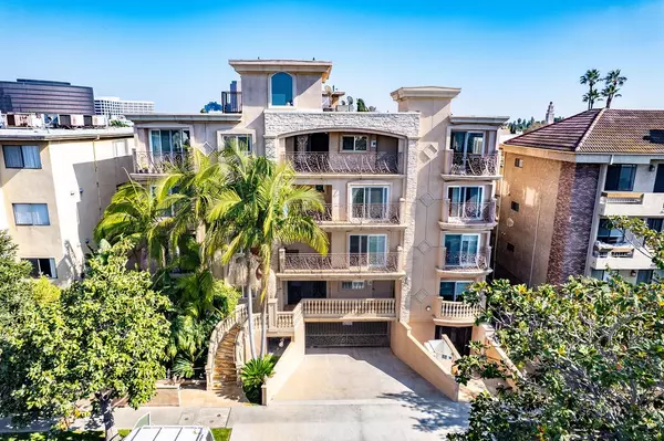 Los Angeles, CA 90035,820 S Bedford