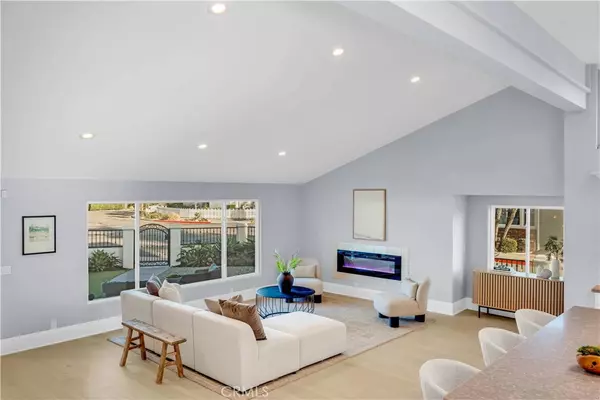 Dana Point, CA 92624,34781 Camino Capistrano