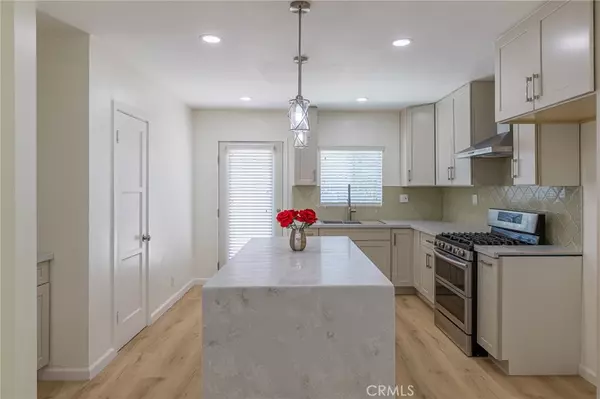 Downey, CA 90242,12155 Dunrobin