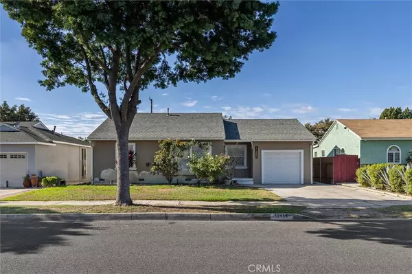 Downey, CA 90242,12155 Dunrobin