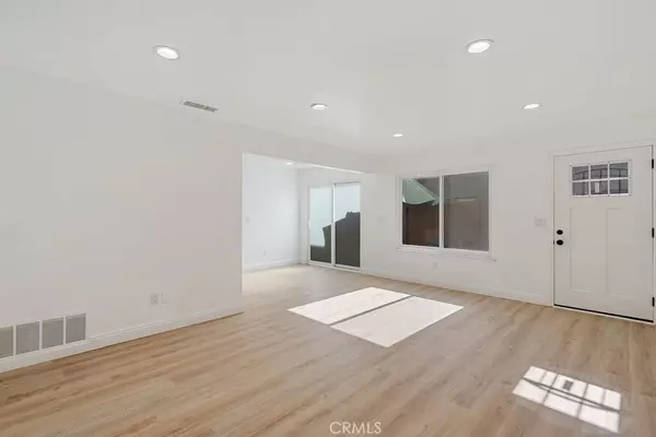 Cerritos, CA 90703,16856 Sierra Vista