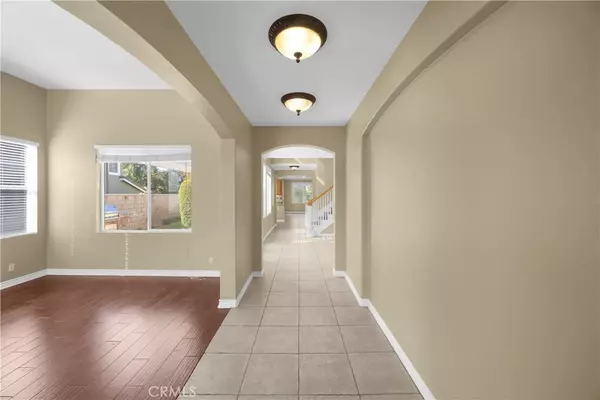 Yorba Linda, CA 92886,3795 Carson