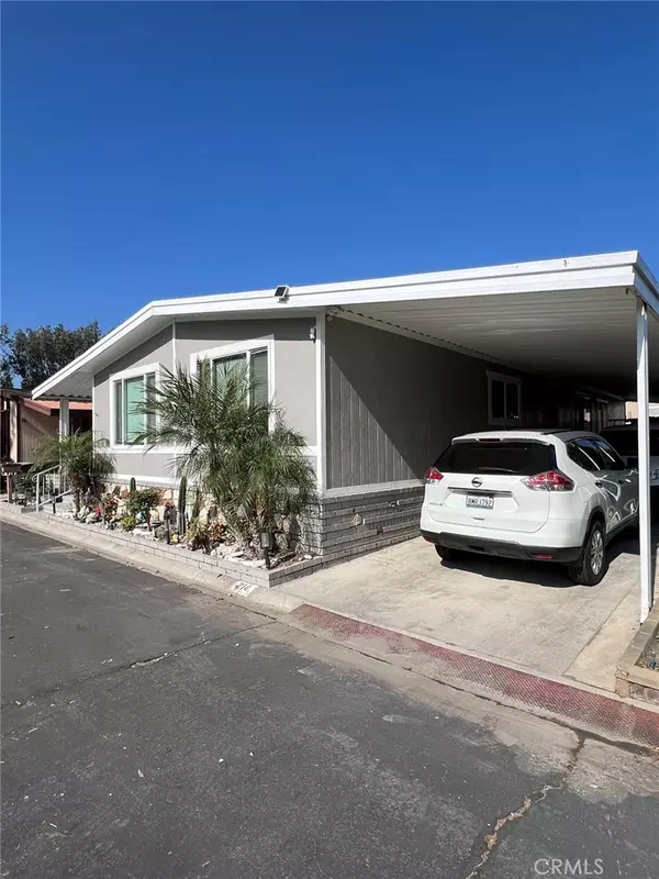 Anaheim, CA 92801,1919 W Coronet AVE #214