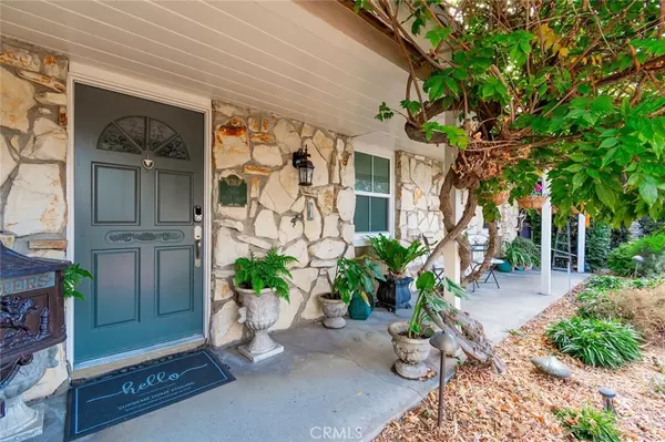 Anaheim, CA 92806,210 S Trevor