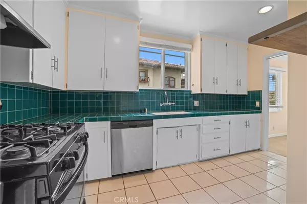 Santa Monica, CA 90403,833 15th