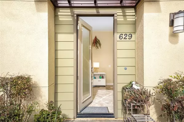 Santa Ana, CA 92701,629 N Garfield