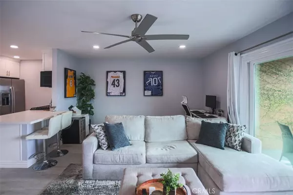 Huntington Beach, CA 92647,6600 Warner AVE #102