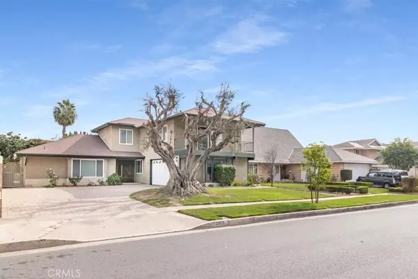 Santa Ana, CA 92704,2909 S Rita WAY