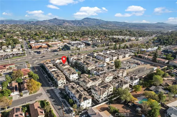 Escondido, CA 92025,427 Carina