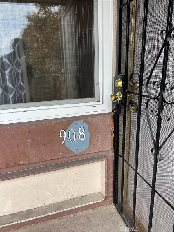 Placentia, CA 92870,212 S Kraemer #908