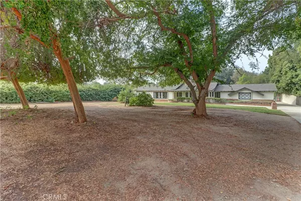 La Habra Heights, CA 90631,1435 Hacienda RD