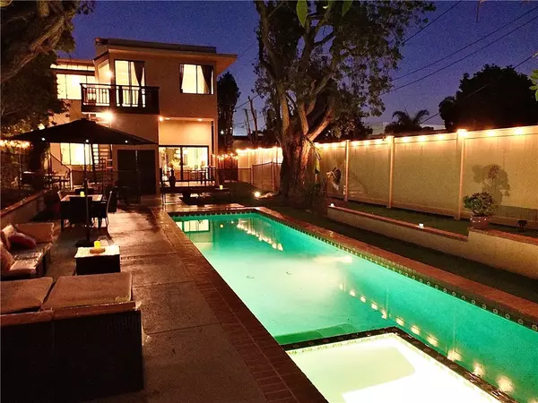 Manhattan Beach, CA 90266,341 S Meadows