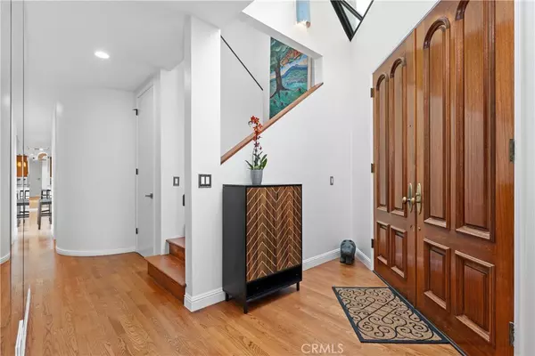 Manhattan Beach, CA 90266,341 S Meadows