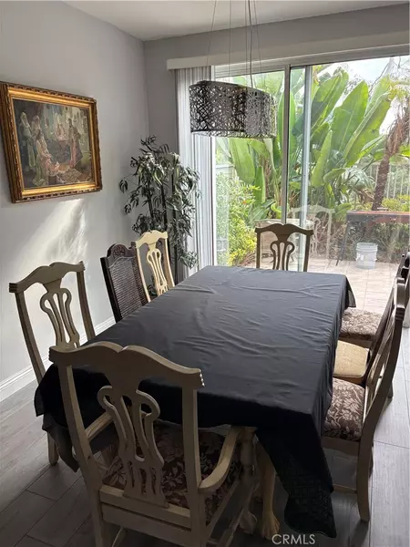 10 Bayonne, Mission Viejo, CA 92692