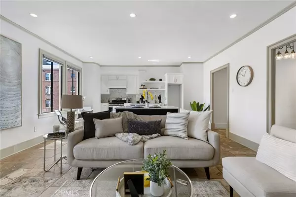 Long Beach, CA 90802,315 W 3rd ST #301